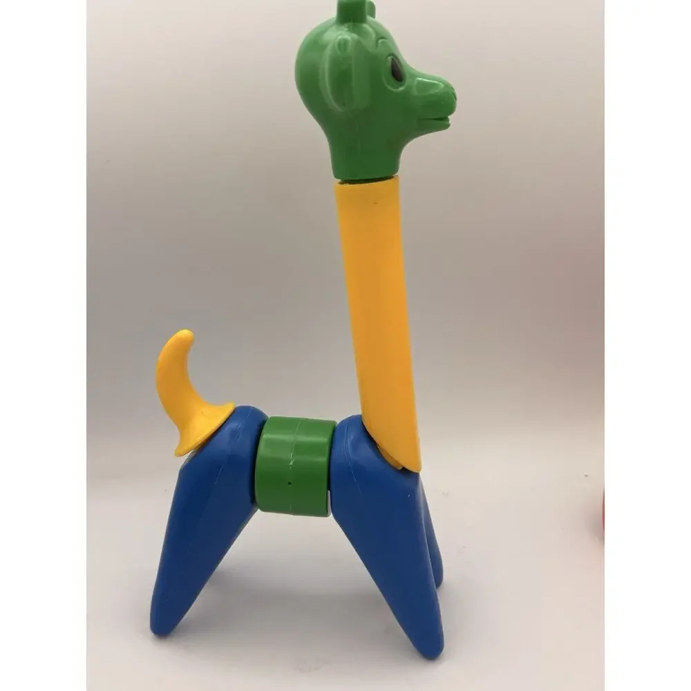 1966 Zoo It Yourself Tupperware Toy Animals 14 Pieces